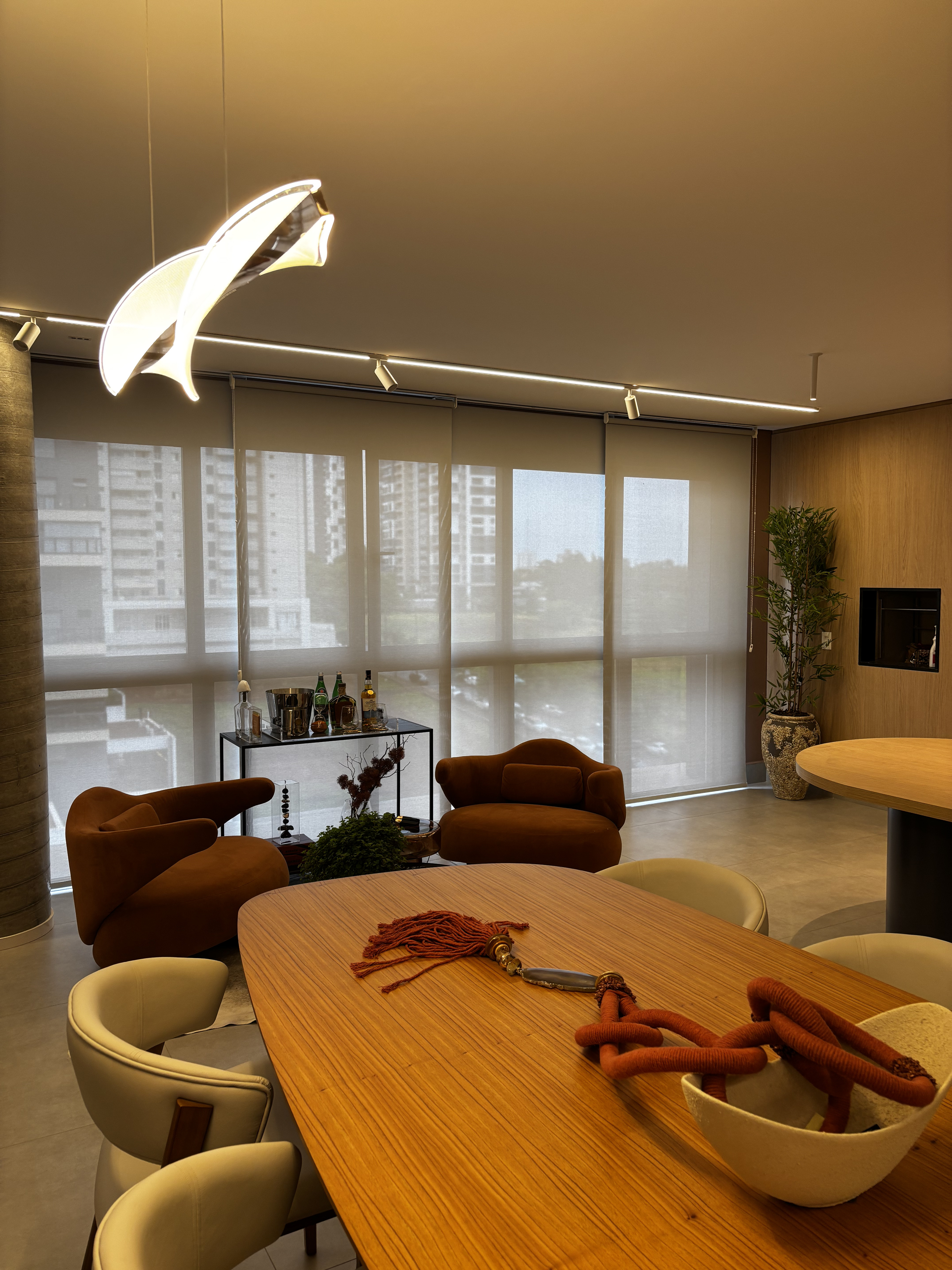 Cortinas blackout traçado — Residência contemporânea