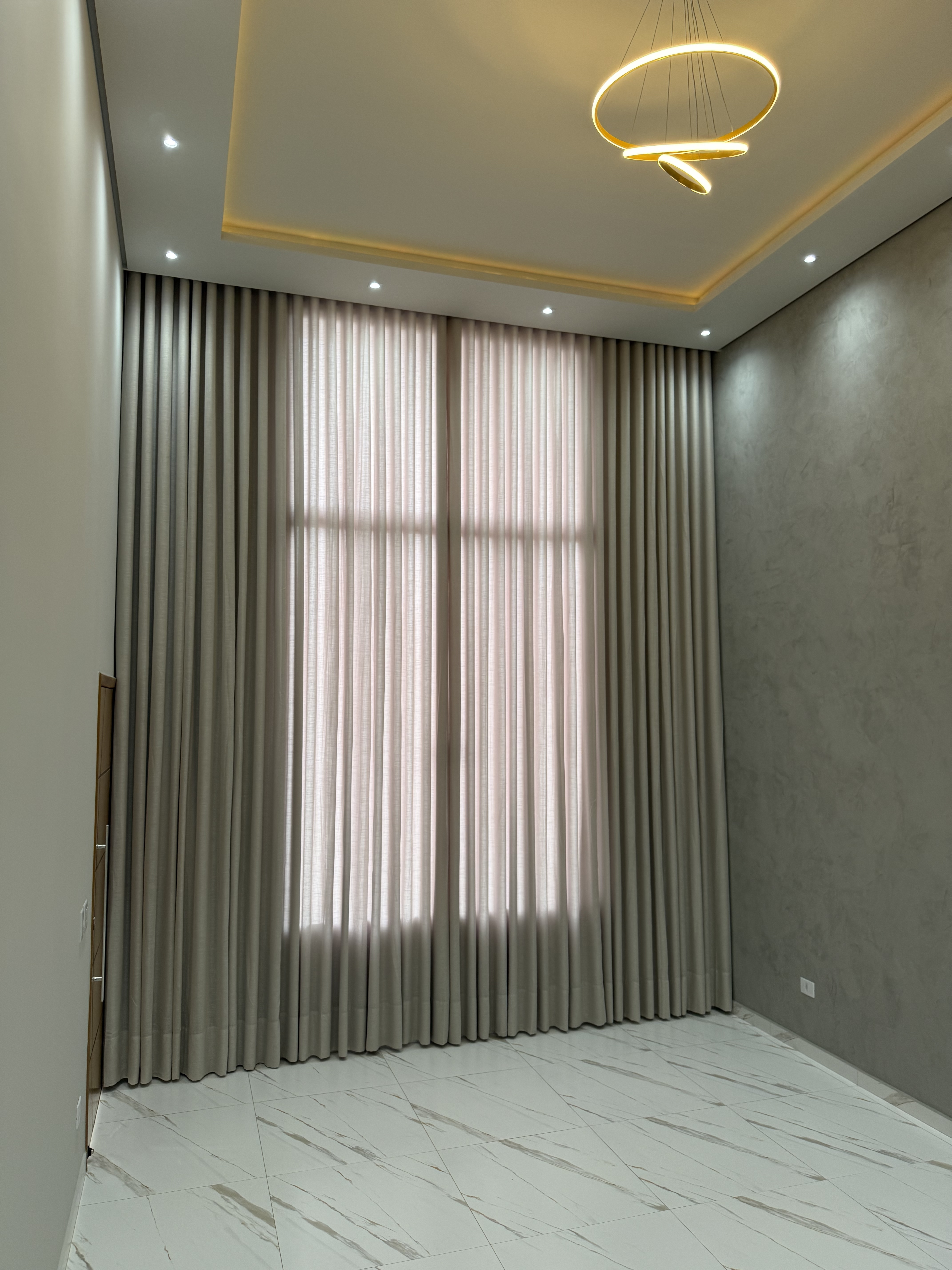 Cortinas em linho — Sala ampla
